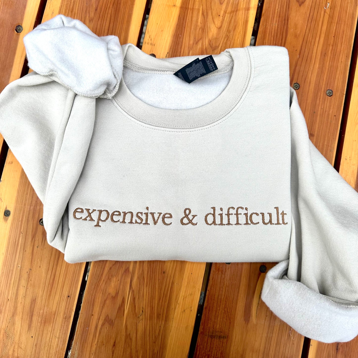 expensive and difficult Embroidered sweatshirt